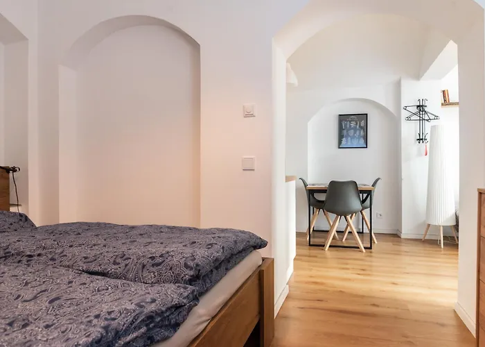 Gewoelbewohnung Mit Terrasse Apartment *