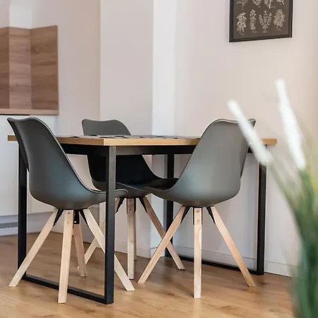아파트 Gewoelbewohnung Mit Terrasse *
