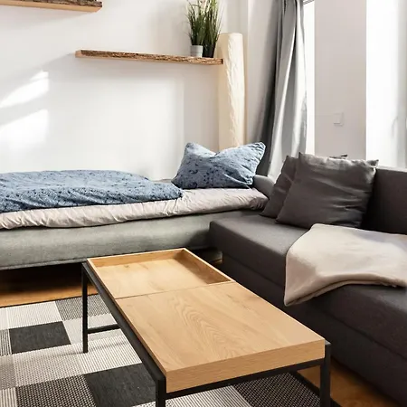 Appartement Gewoelbewohnung Mit Terrasse *