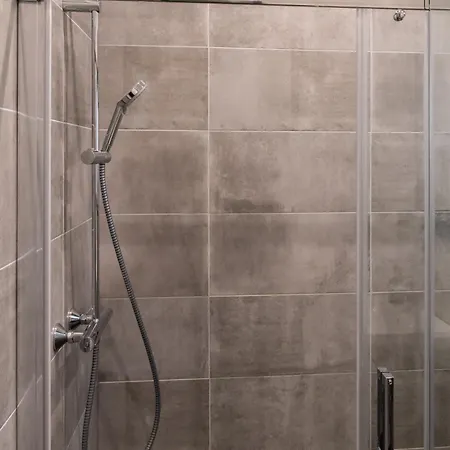 Gewoelbewohnung Mit Terrasse Appartamento *