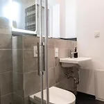 شقة Gewoelbewohnung Mit Terrasse دريسدن