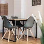 شقة Gewoelbewohnung Mit Terrasse *