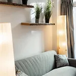 Gewoelbewohnung Mit Terrasse * دريسدن
